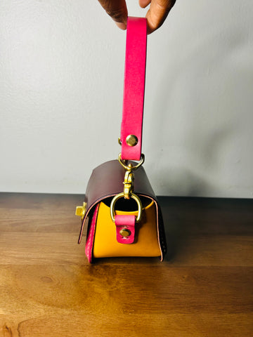 Pink Paradise - Little Cutie teacup squiggle Handbag💛