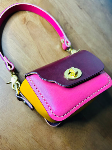 Pink Paradise - Little Cutie teacup squiggle Handbag💛