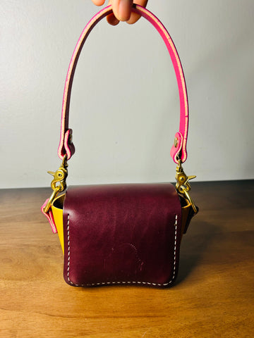 Pink Paradise - Little Cutie teacup squiggle Handbag💛