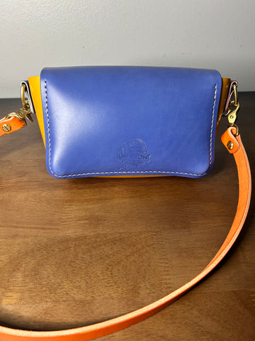 The Macaw- Medium Squiggle Bag 🦜💛