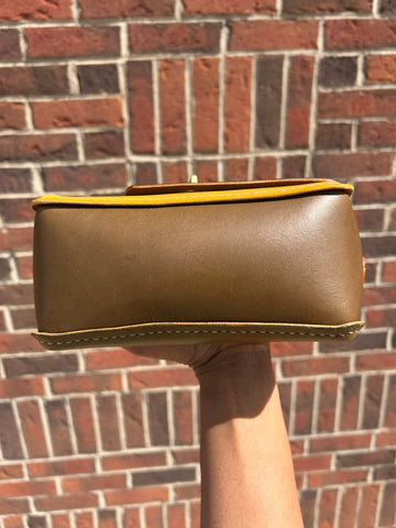 Swiggly Crossbody purse in Olive & Yellow!