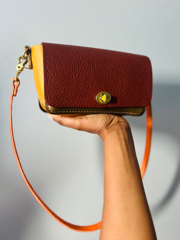 Brown Color blocked shoulder bag!